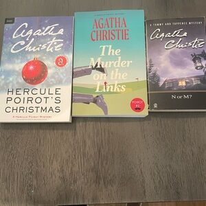 Agatha Christie Mystery Book Set